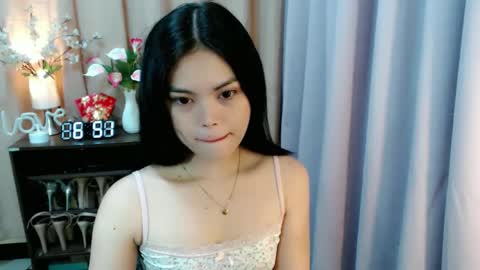 your lovely Dina online show from 10.02.25