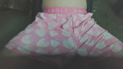 yourmomma00 online show from 12.04.25