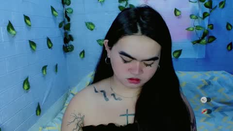 Snapshot of yourprincessthea chatting on 02.15.25 yourprincessthea online show from 02.15.25