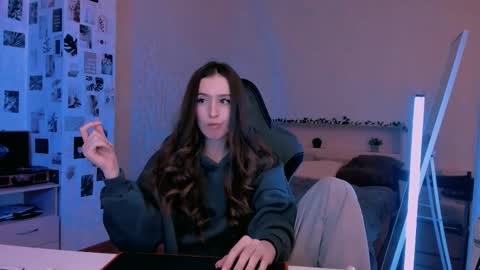 Eva online show from 10.04.25