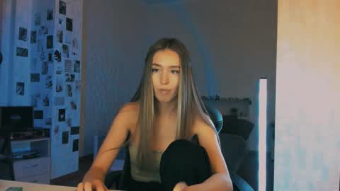 Eva online show from 11.30.25