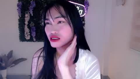    online show from 03.10.25