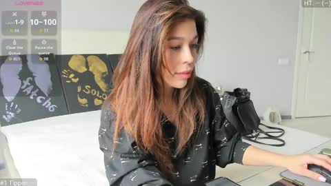 yoursoul_mila online show from 04.18.26
