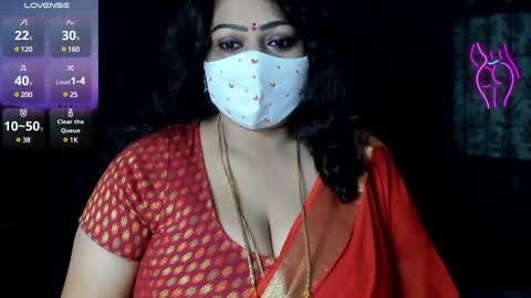 Snapshot of yourss_preethy chatting on 12.24.24 preethy online show from 12.24.24