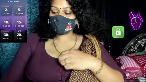 Snapshot of yourss_preethy chatting on 01.21.25 preethy online show from 01.21.25