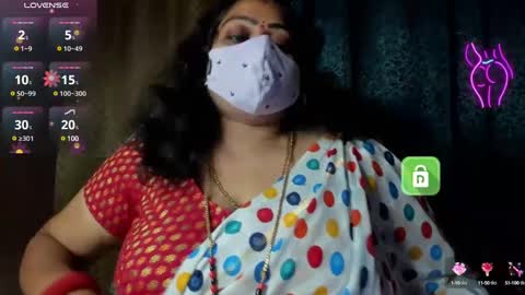 Snapshot of yourss_preethy chatting on 02.02.25 preethy online show from 02.02.25