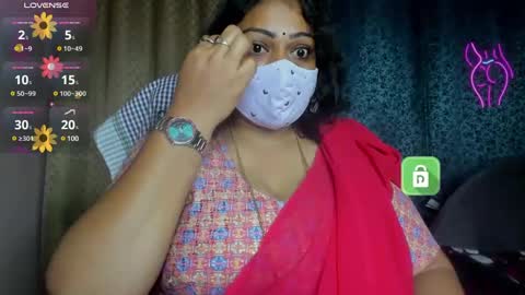Snapshot of yourss_preethy chatting on 02.04.25 preethy online show from 02.04.25