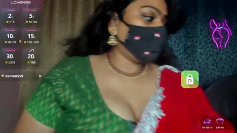 Snapshot of yourss_preethy chatting on 02.05.25 preethy online show from 02.05.25