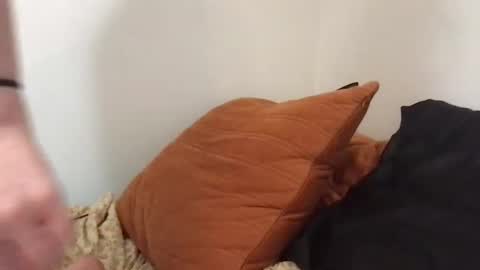 YoursTrulyBella online show from 04.02.26