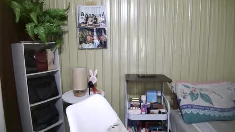 Snapshot of yoursubmissive_larah chatting on 04.26.26 yoursubmissive_larah online show from 04.26.26