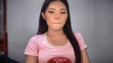 Snapshot of yoursweetgirl_crissie chatting on 06.18.26 yoursweetgirl_crissie online show from 06.18.26
