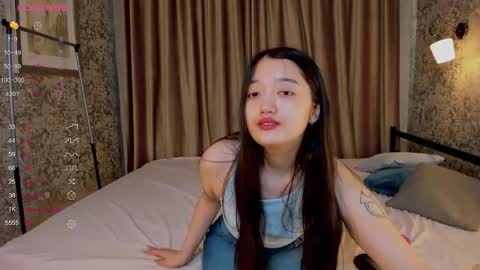 Snapshot of yoursweetsoul chatting on 09.12.25 Bella online show from 09.12.25