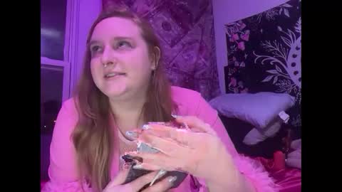 yourthickgingergoddess online show from 12.23.25
