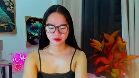 yourtinybunny online show from 12.04.25