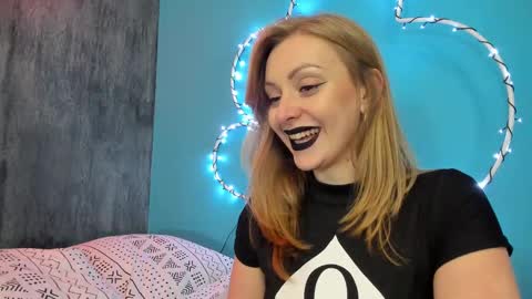 Snapshot of yourvenus00 chatting on 01.28.25 YourVenus00 -Follow my OF online show from 01.28.25