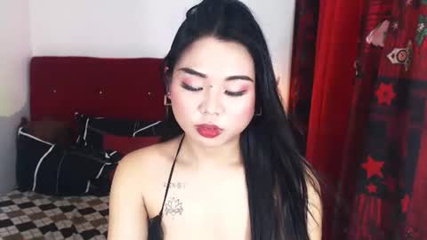 Snapshot of yourwifekate chatting on 12.04.24 Kate online show from 12.04.24