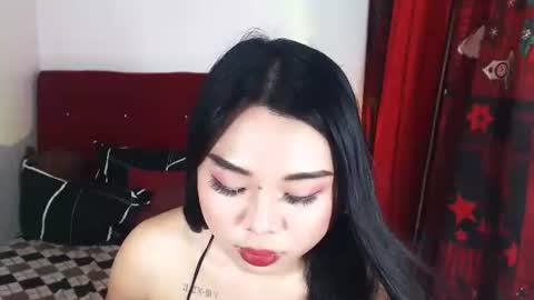 Snapshot of yourwifekate chatting on 12.04.24 Kate online show from 12.04.24