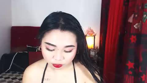 Snapshot of yourwifekate chatting on 12.05.24 Kate online show from 12.05.24