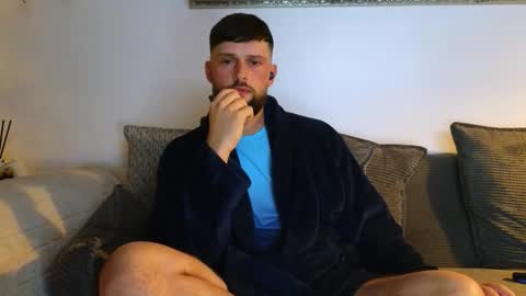 youzername2 online show from 11.23.25