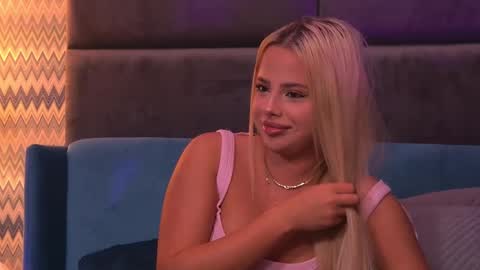 Foxie online show from 09.25.25