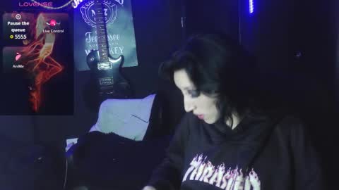 yue_eclipse online show from 10.30.25