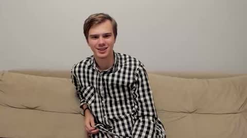 Yue Lang and Samm online show from 11.02.25