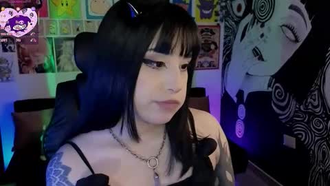    rawr   Anne Independent model      online show from 10.07.25