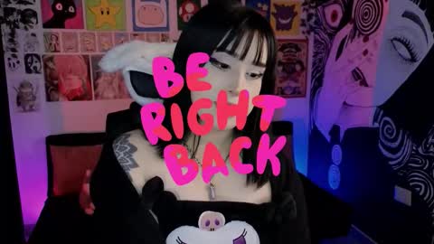    rawr   Anne Independent model      online show from 10.09.25