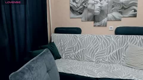 YukiShine online show from 04.13.26