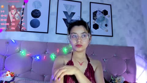 Snapshot of yukki_kuran chatting on 12.18.24 Yukki Kuran online show from 12.18.24