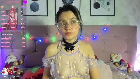 Snapshot of yukki_kuran chatting on 12.19.24 Yukki Kuran online show from 12.19.24