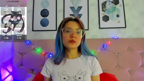 Snapshot of yukki_kuran chatting on 01.17.25 Yukki Kuran online show from 01.17.25
