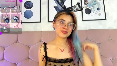 Snapshot of yukki_kuran chatting on 01.31.25 Yukki Kuran online show from 01.31.25