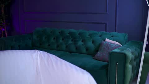 Yulia online show from 11.25.25