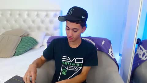 Snapshot of yulian_vasquez chatting on 02.17.26 yulian_vasquez online show from 02.17.26