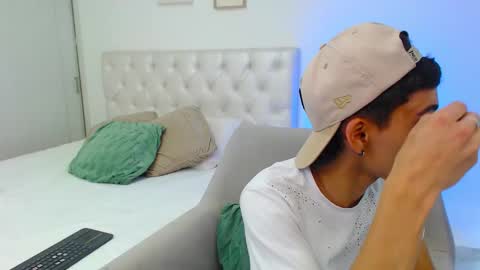 Snapshot of yulian_vasquez chatting on 02.23.26 yulian_vasquez online show from 02.23.26