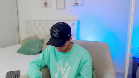 Snapshot of yulian_vasquez chatting on 02.26.26 yulian_vasquez online show from 02.26.26