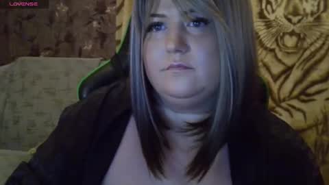 yuliiared online show from 12.04.25