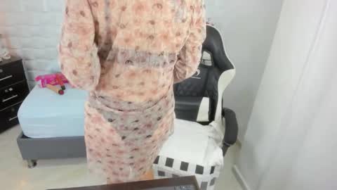 Y U L I T Z A online show from 10.24.25