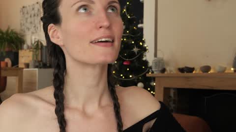 yulla dao online show from 12.05.24