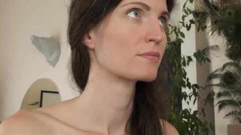 yulla dao online show from 09.12.25