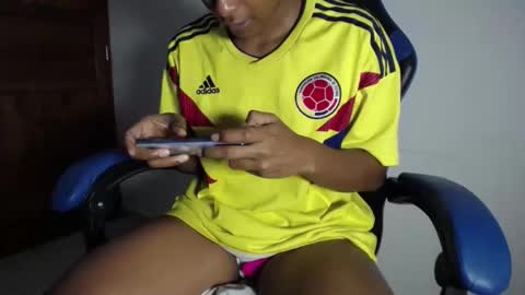 yumchocolate777 online show from 04.10.26