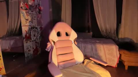 Snapshot of yumeko_dolly_ chatting on 01.10.26 yumeko_dolly_ online show from 01.10.26