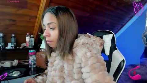 yumi_hanna online show from 01.15.26