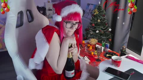 Snapshot of yumi_youkai chatting on 12.31.24 Yumi 3 online show from 12.31.24