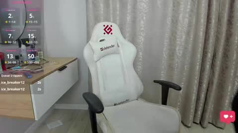 Snapshot of yumicharm chatting on 04.15.26 yumicharm online show from 04.15.26