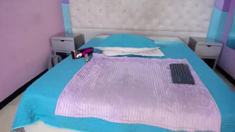 Snapshot of yumiviolet chatting on 02.13.26 YumiViolet online show from 02.13.26