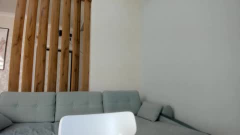 Yumi online show from 10.08.25