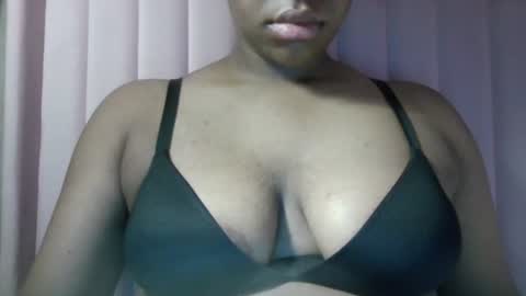 Snapshot of yummygirl659346 chatting on 08.01.26 yummygirl659346 online show from 08.01.26