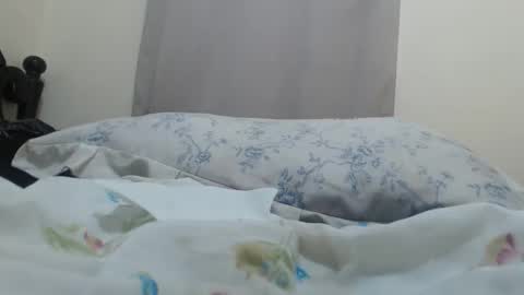 Snapshot of yummyhotclit4 chatting on 02.09.26 jessy online show from 02.09.26